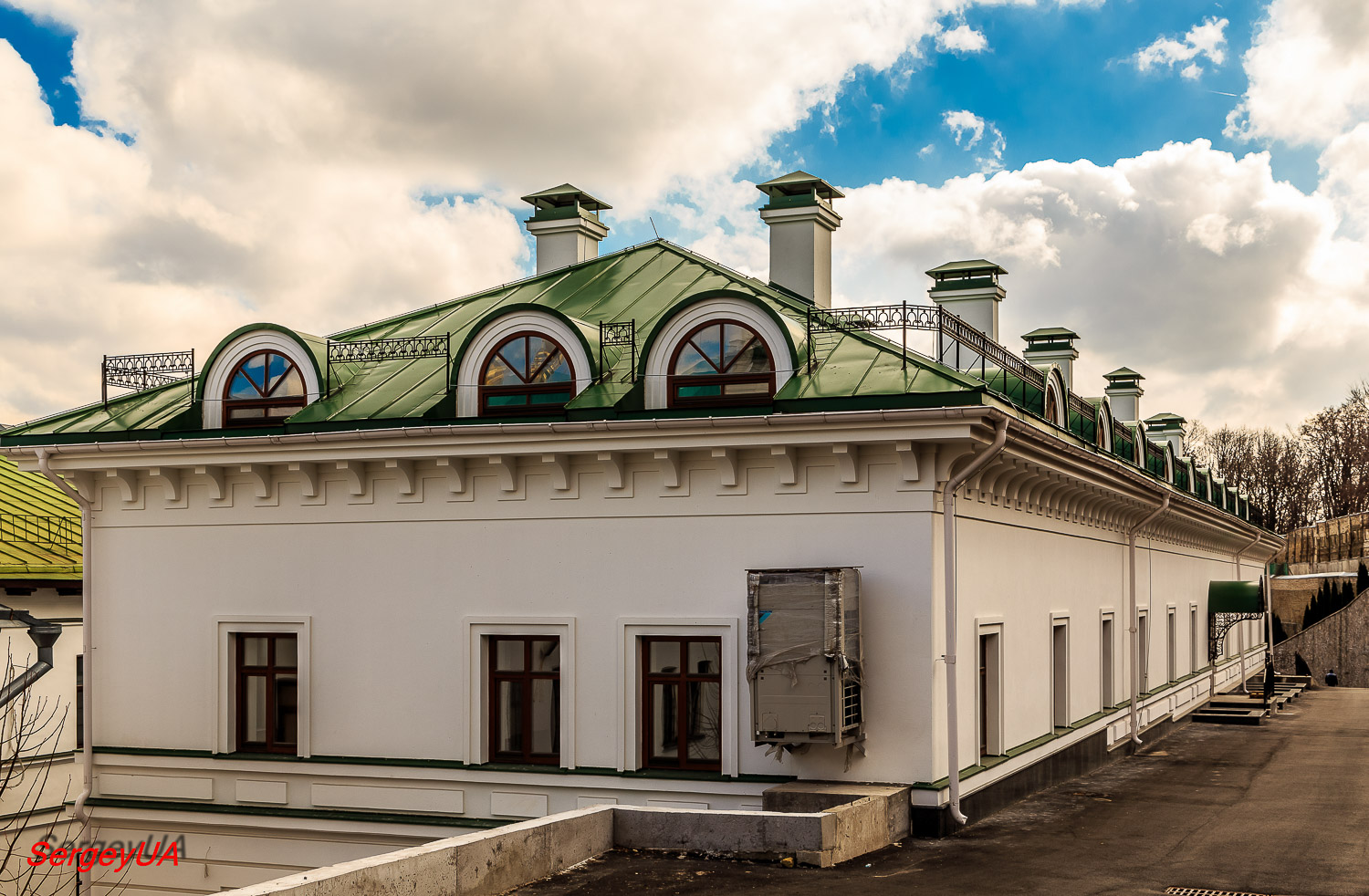 Киев, Лаврская улица, 9 корп. 57