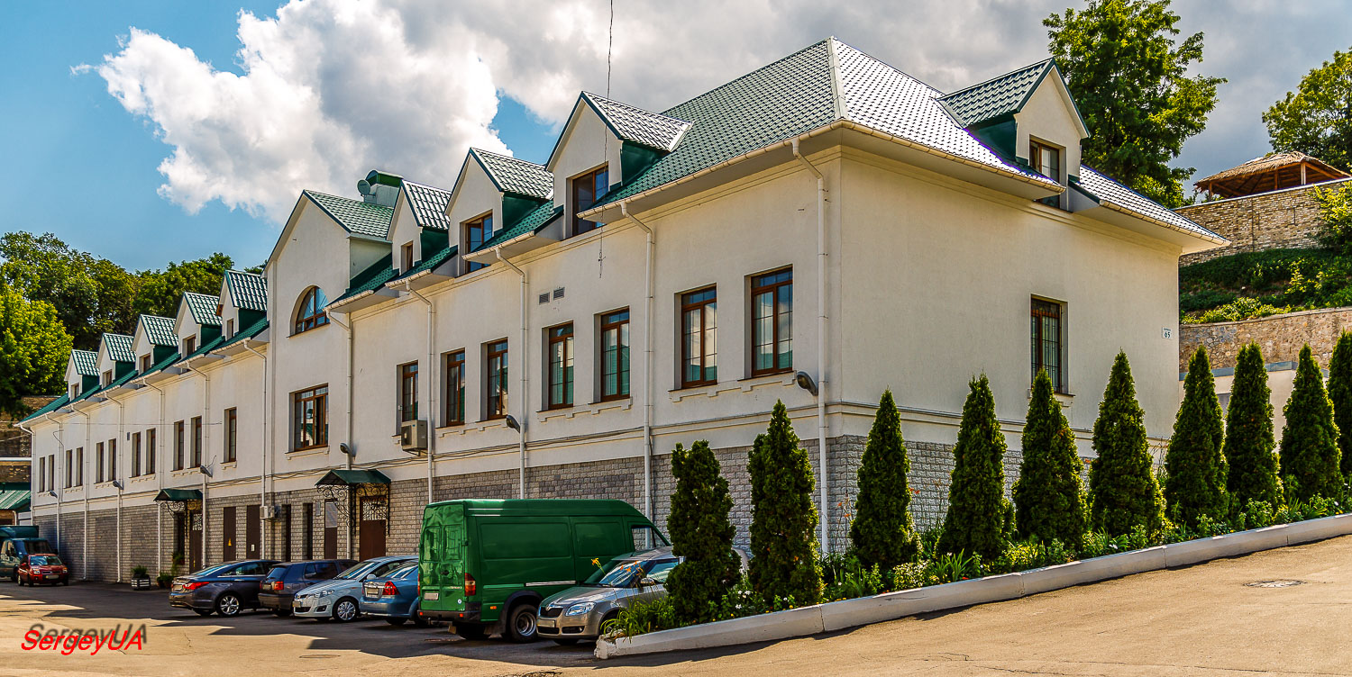 Киев, Лаврская улица, 9 корп. 65
