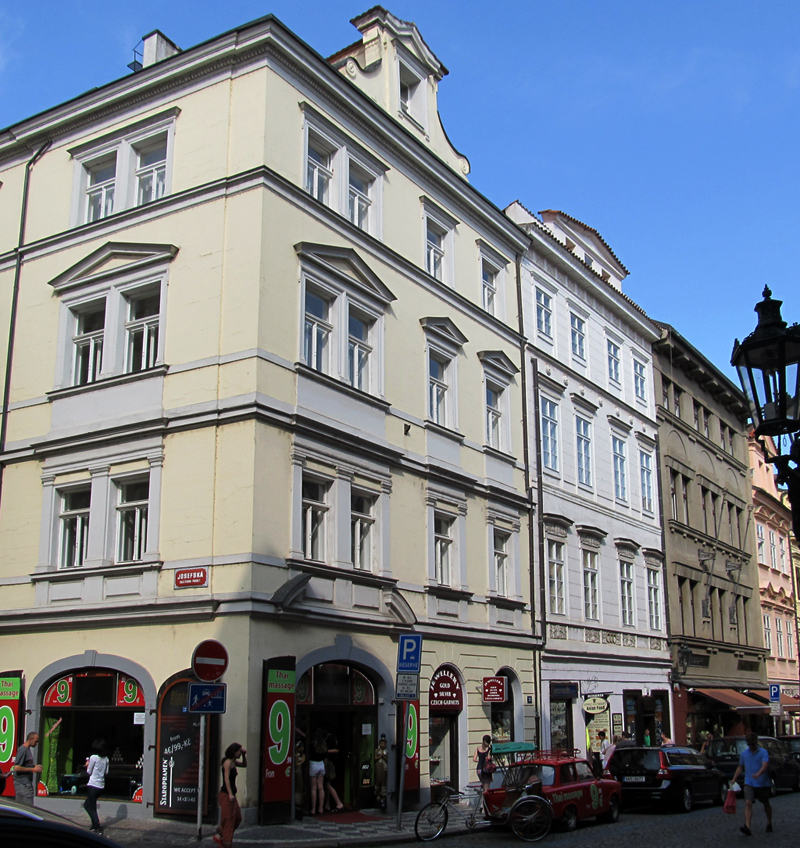 Прага, Mostecká, 22; Mostecká, 20; Mostecká, 18