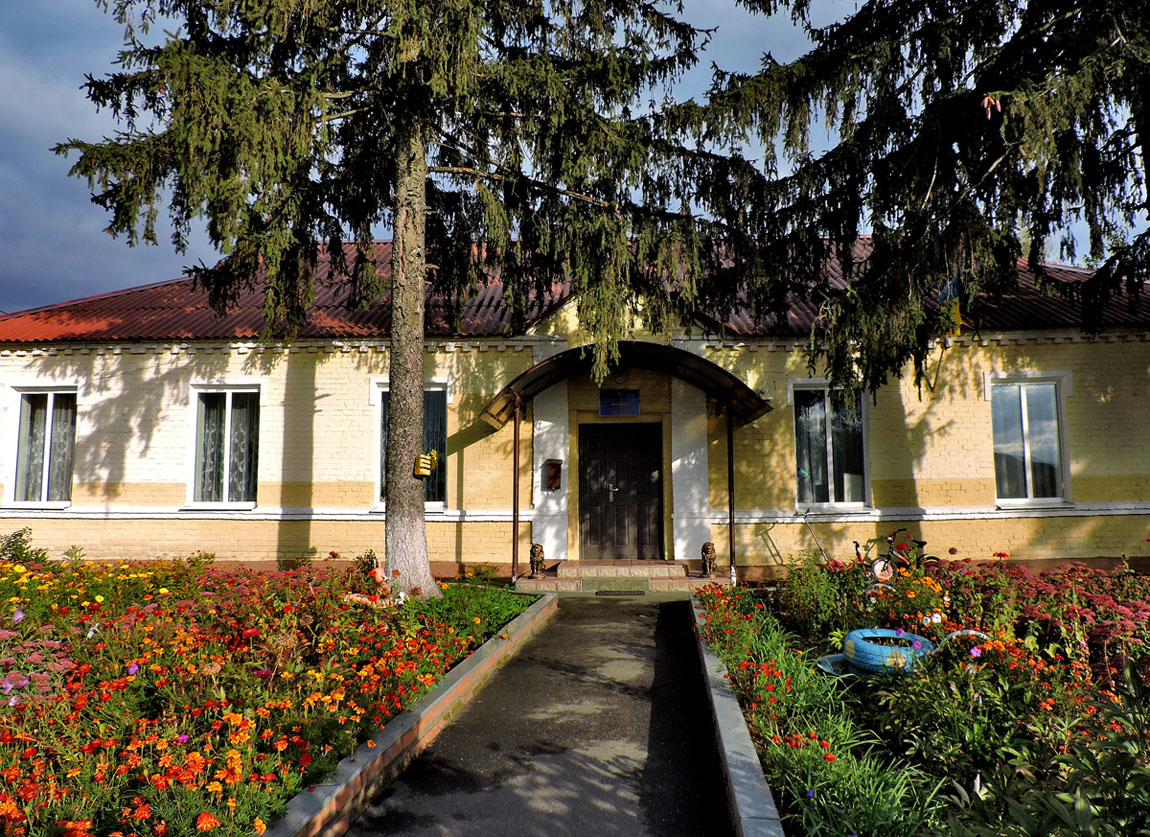 Дергачи, Улица 1 Мая, 27 корп. 1