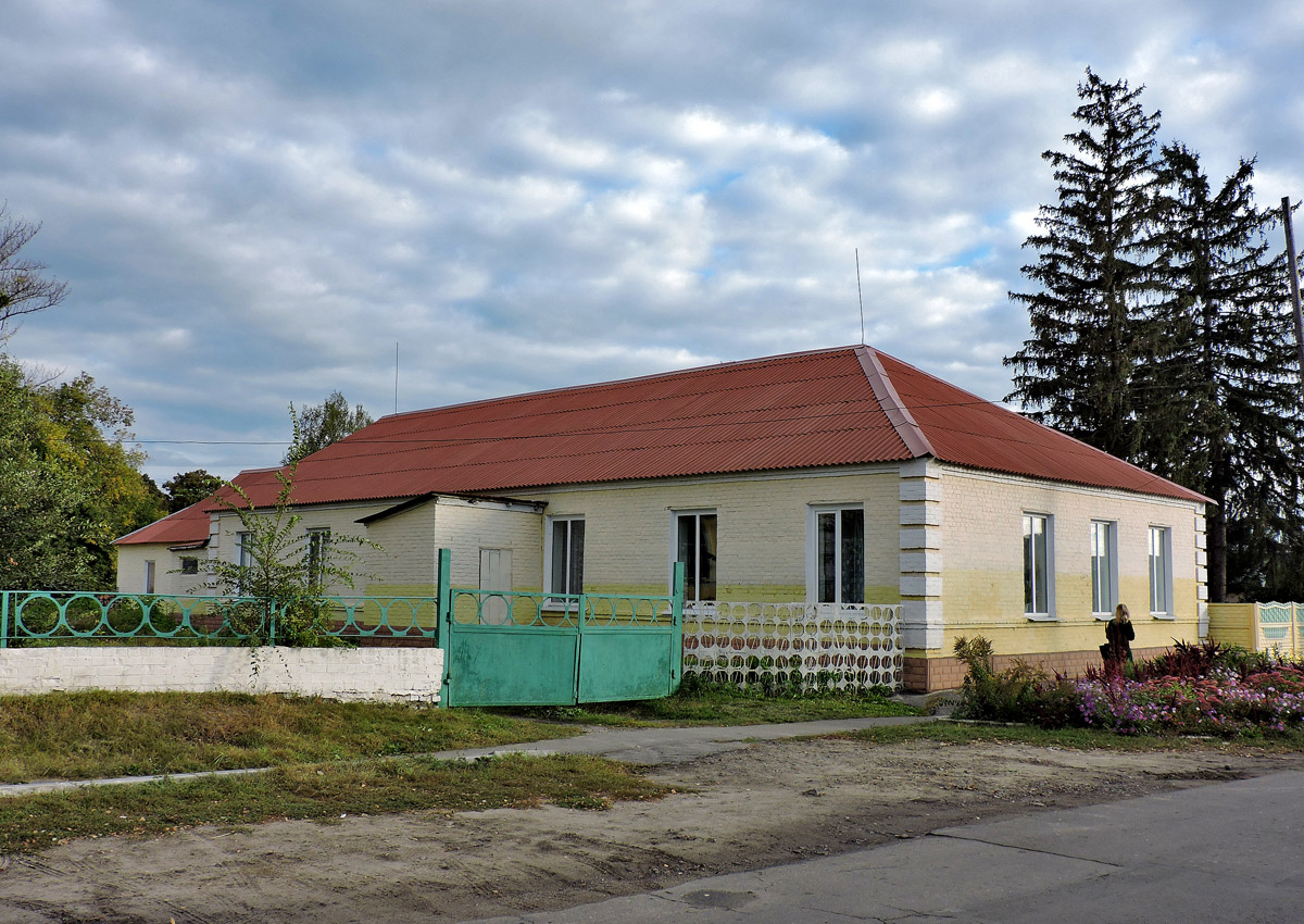 Дергачи, Улица 1 Мая, 27 корп. 2