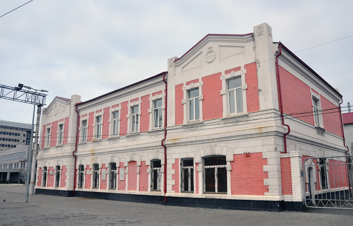 Тюмень, Привокзальная улица, 2а