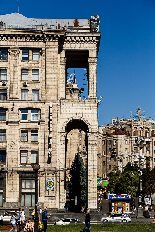 Kyiv, Улица Крещатик, 22