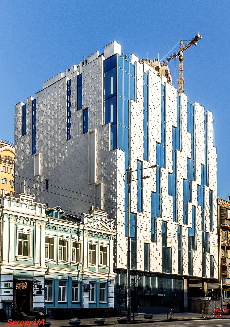 Киев, Жилянская улица, 36
