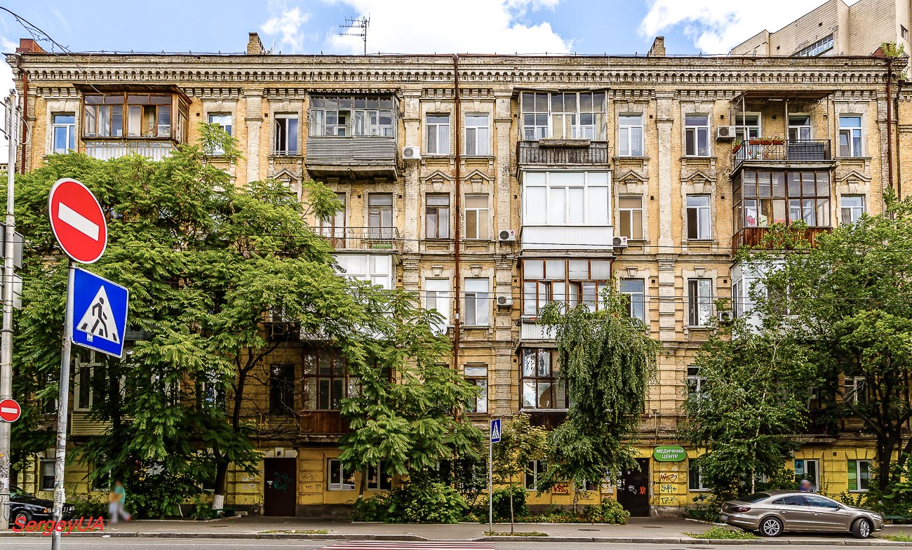 Киев, Жилянская улица, 58