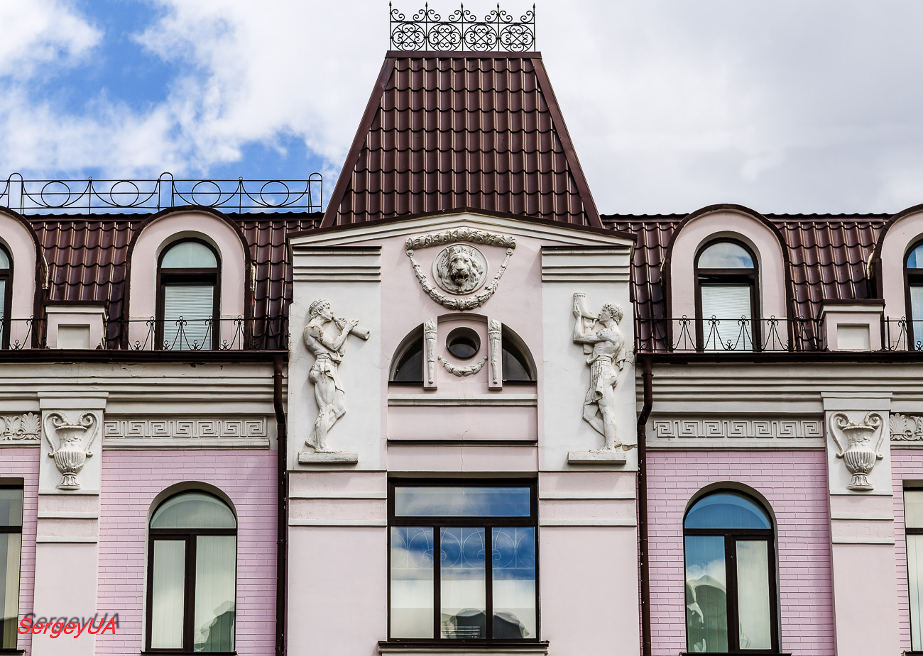 Киев, Жилянская улица, 108