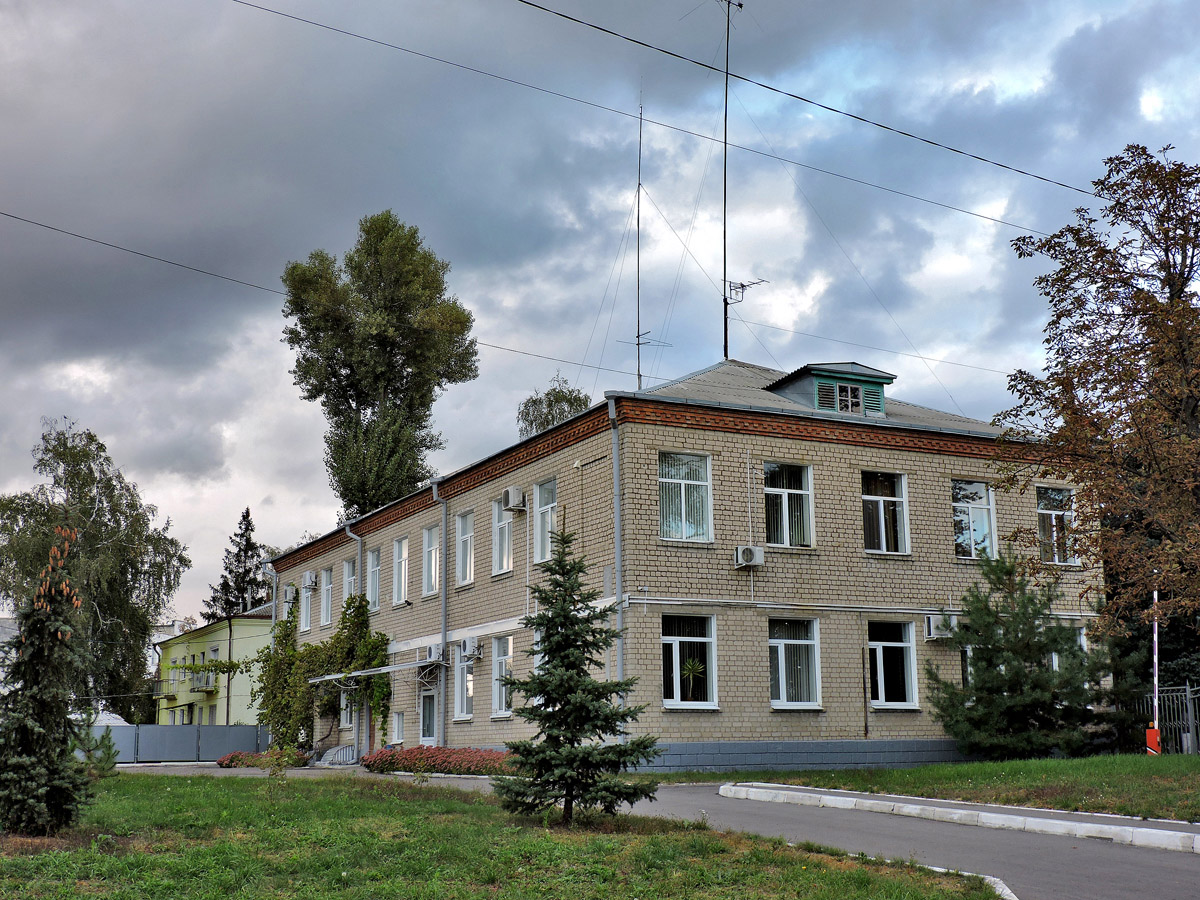 Дергачи, Площадь Победы, 5