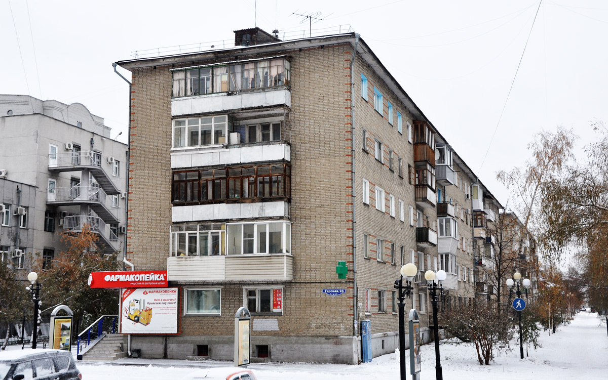 Omsk, Улица Чапаева, 81 / Тарская улица, 26