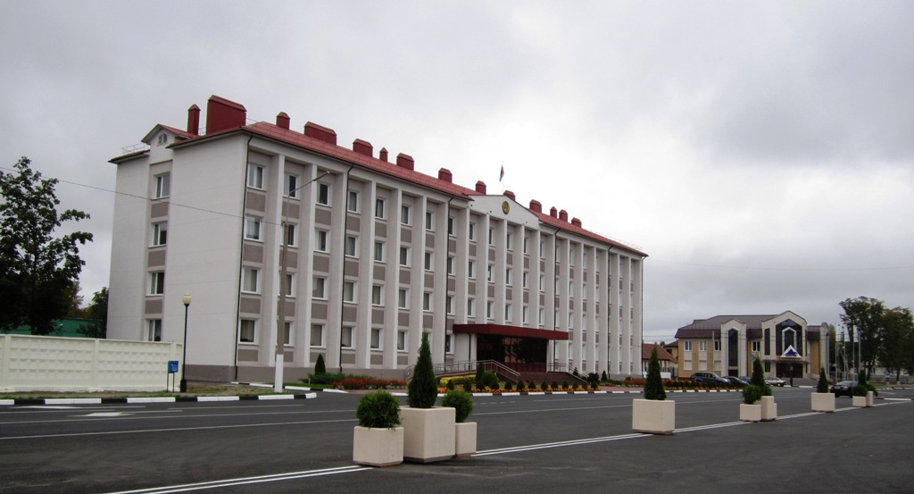 Рогачёв, Интернациональная улица, 7; Интернациональная улица, 3