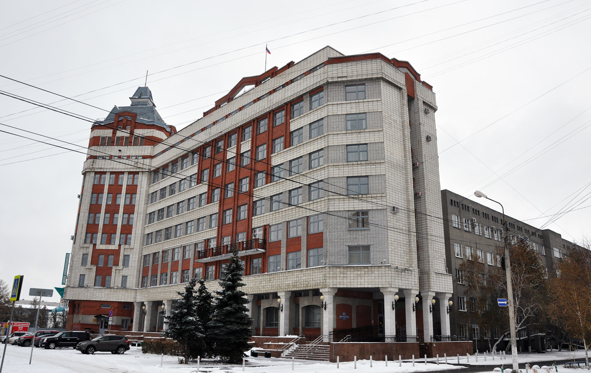 Омск, Тарская улица, 11 / Красногвардейская улица, 44