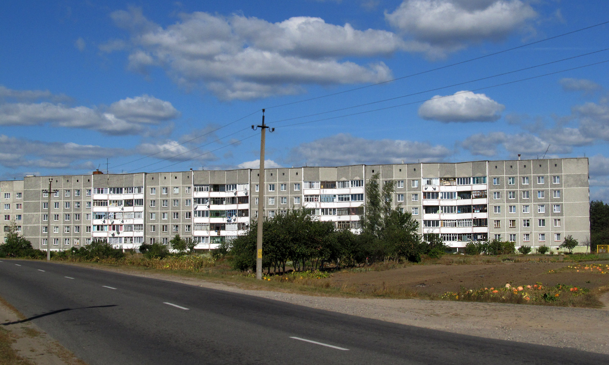 Октябрьский, 1-й микрорайон, 23