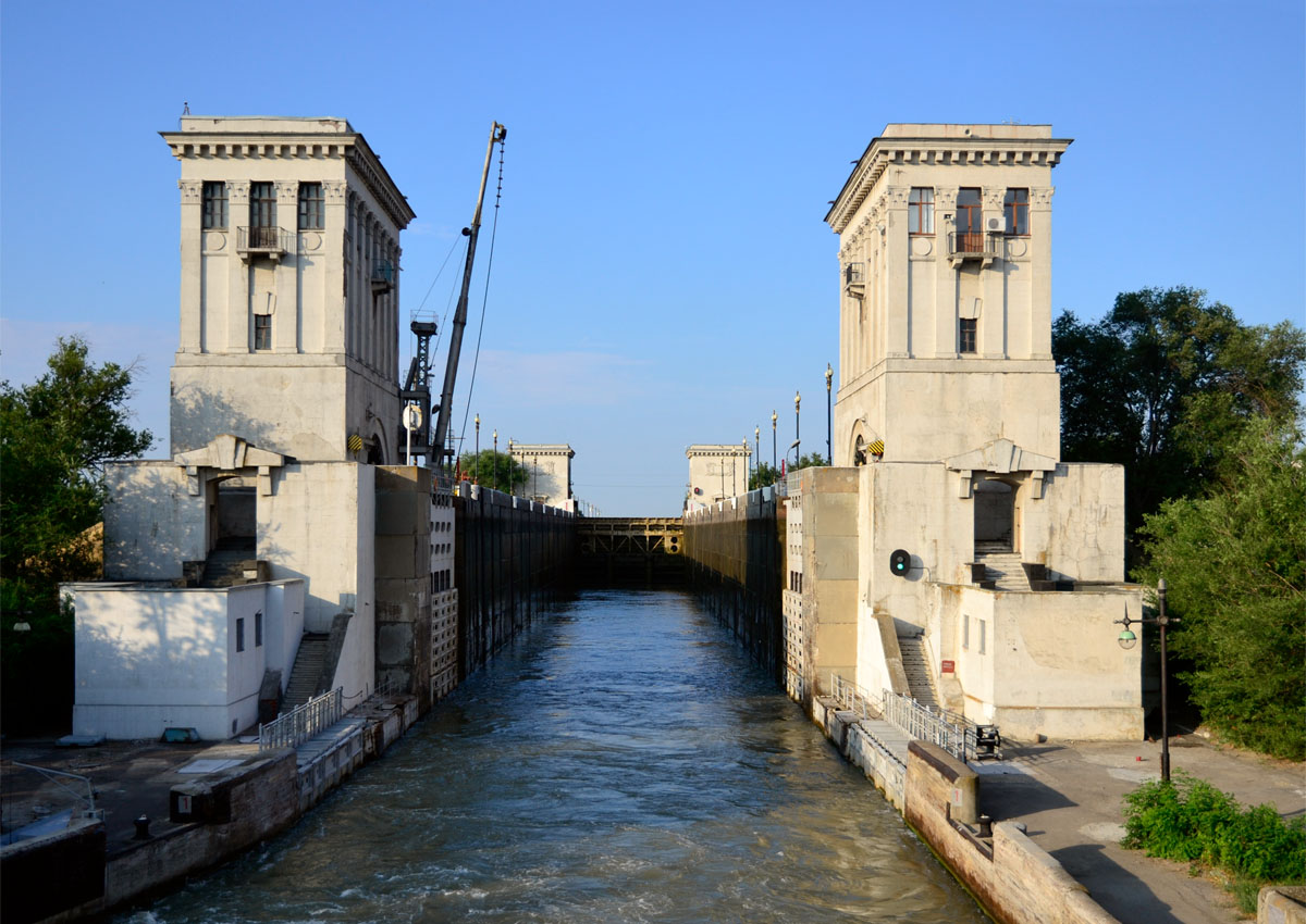 Wołgograd, Нефтезаводская улица