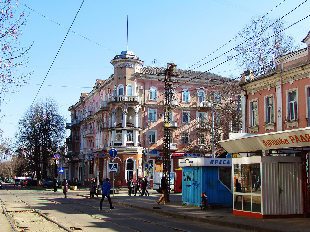 Николаев, Потёмкинская улица, 67 / Соборная улица, ? / Улица Шевченко, 64А