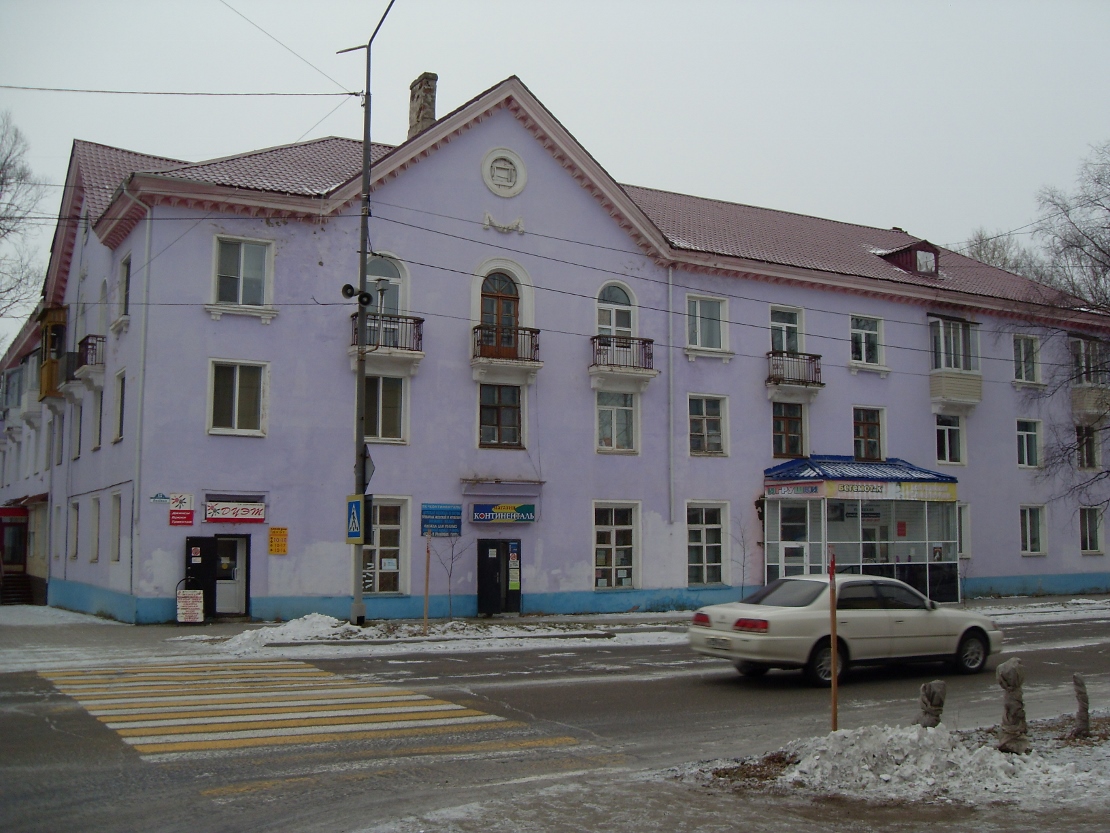 Советская Гавань, Улица Ленина, 12 / Улица 15-ти Погибших Партизан, 57