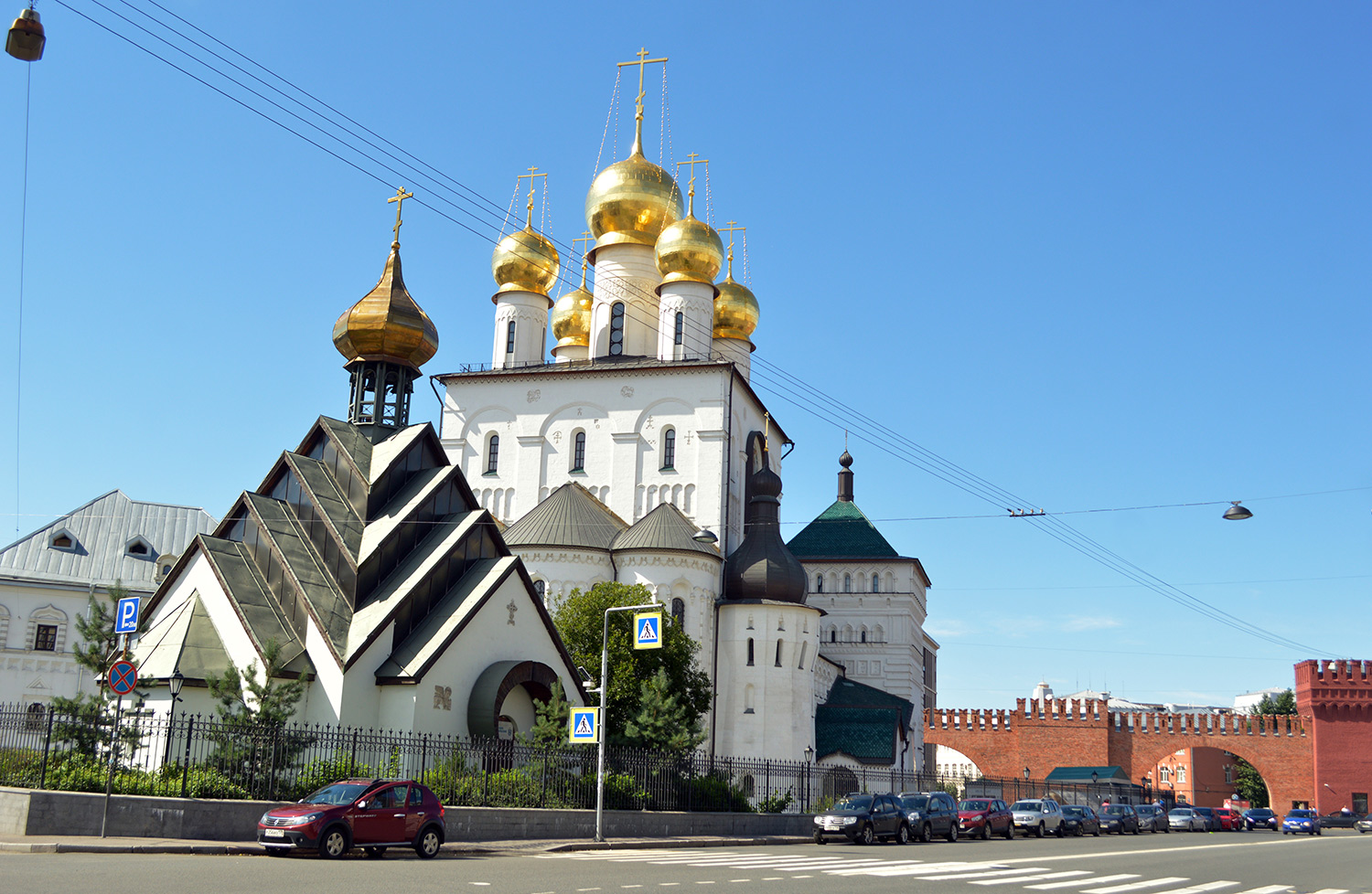 Petersburg, Миргородская улица, 1Б / Товарный переулок, 1Б