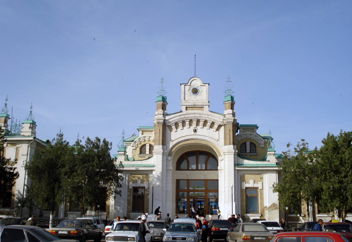 Туркестан, Привокзальная улица, 1