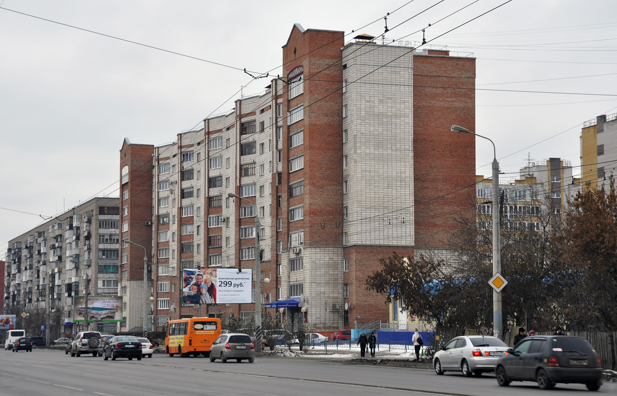 Омск, Улица 10 лет Октября, 145; Улица 10 лет Октября, 147