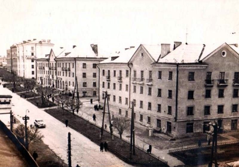 Ефремов, Улица Ленина, 22; Улица Ленина, 18 / Улица Лермонтова, 23. Ефремов — Исторические и архивные фотографии