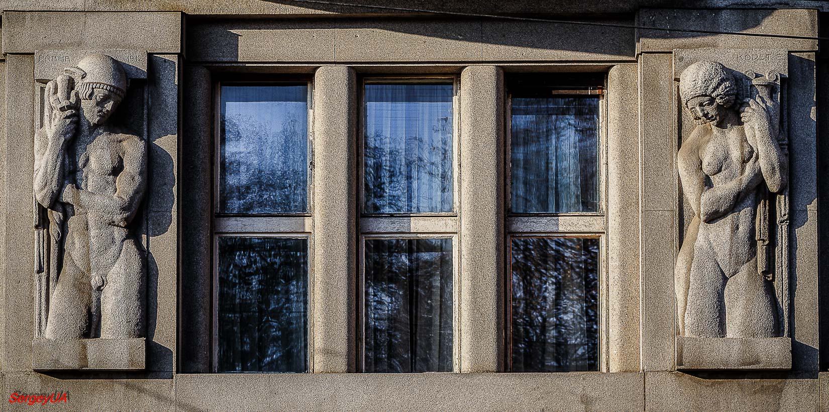 Львов, Проспект Свободы, 17 / Улица Владимира Гнатюка, 2