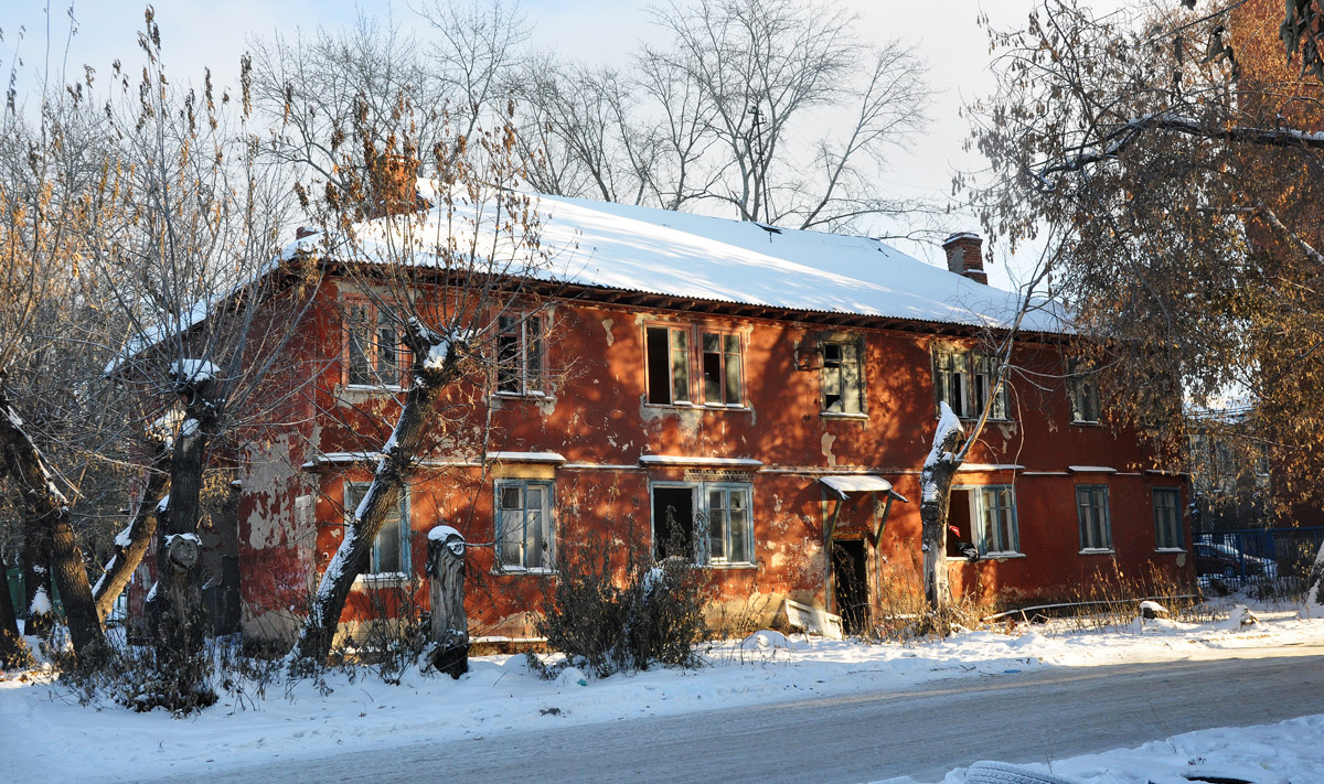 Омск, Улица 20 лет РККА, 182