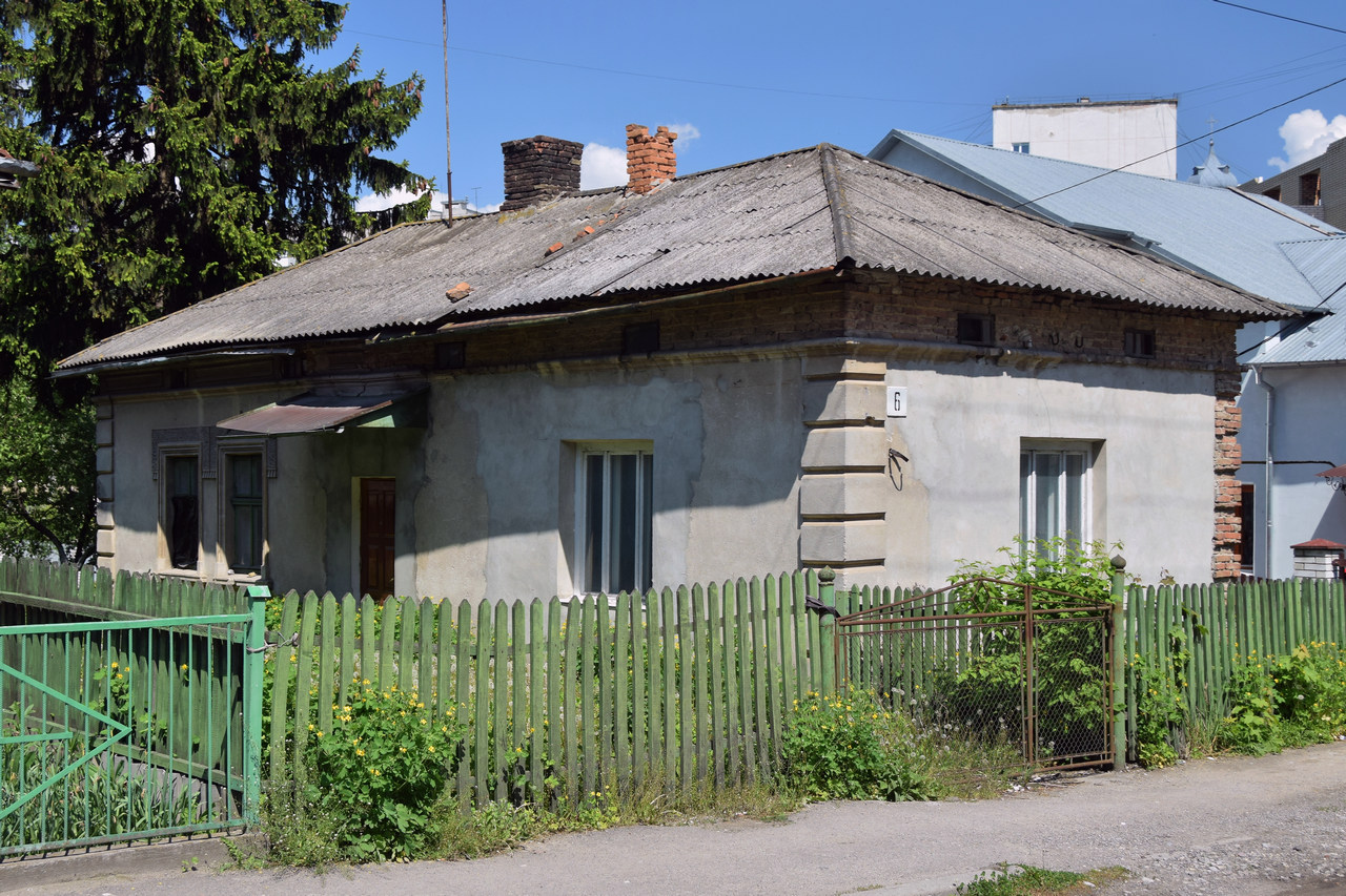 Тернополь, Улица Софии Стадниковой, 6