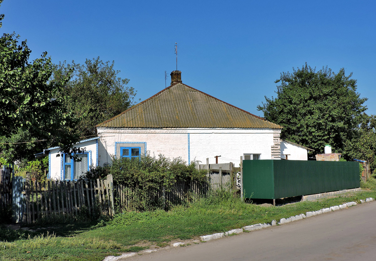 Askania-Nova, Улица Иванова, 17