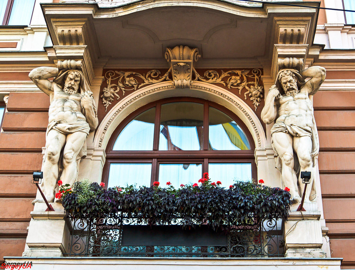 Lviv, Проспект Свободы, 13