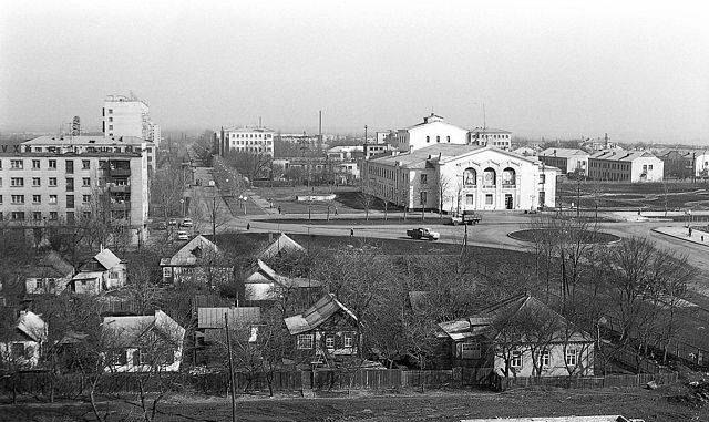 Попасная, Площадь Героев, 2; Улица Мира, 138; Улица Мира, 136; Улица Суворова, 1; Улица Суворова, 3. Попасная — Исторические фото