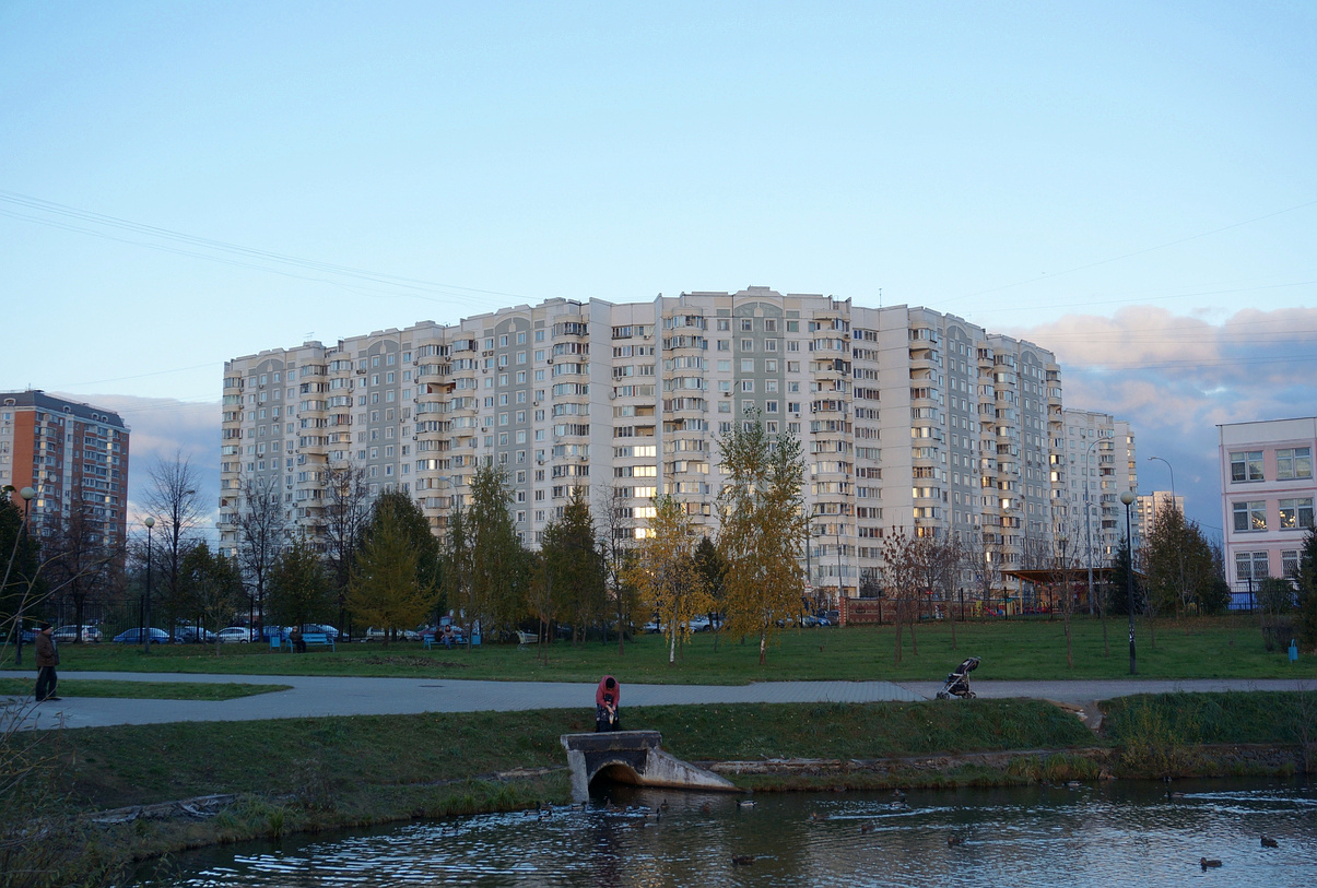 Москва, Улица Адмирала Лазарева, 8