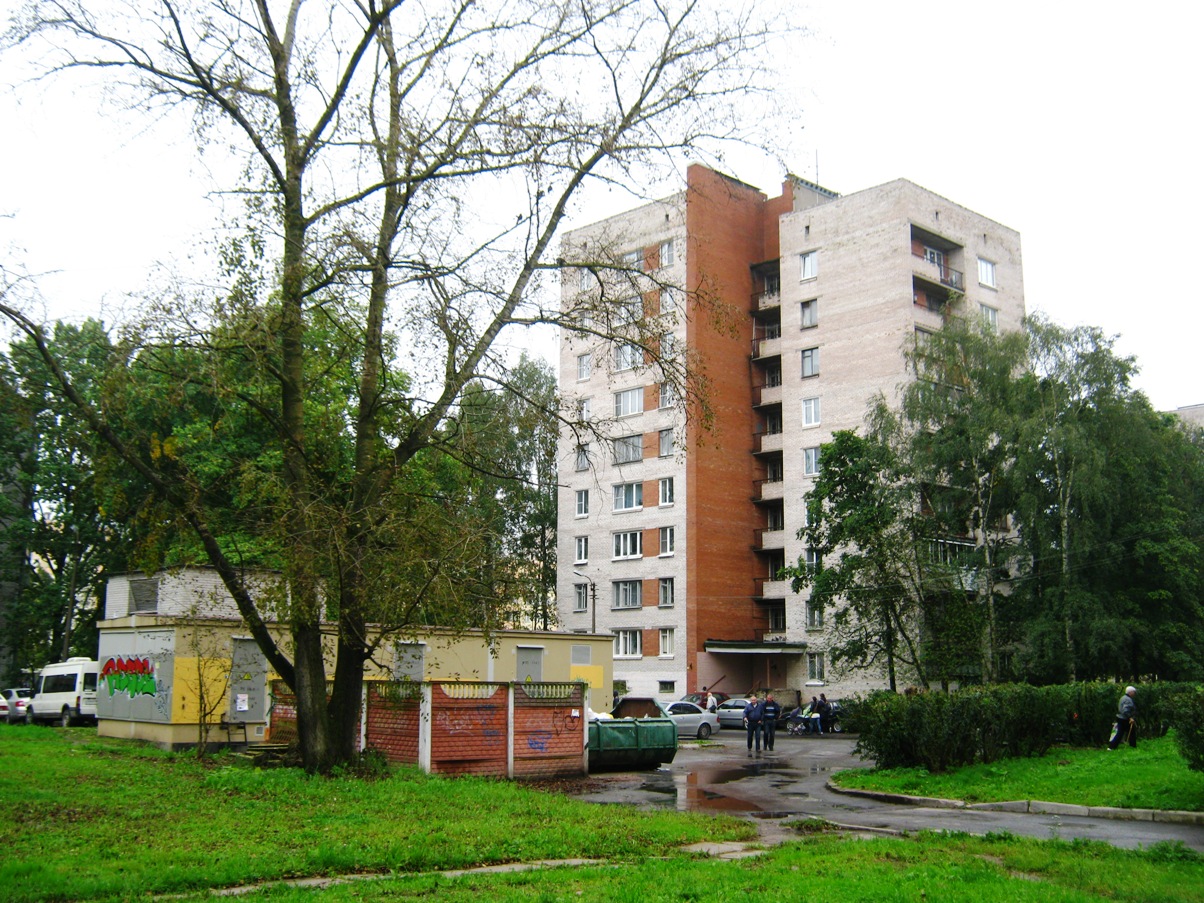 Sankt Petersburg, Улица Пограничника Гарькавого, 39; 2-я Комсомольская улица, 40 корп. 2 лит. Б; Улица Пограничника Гарькавого, 37 корп. 3