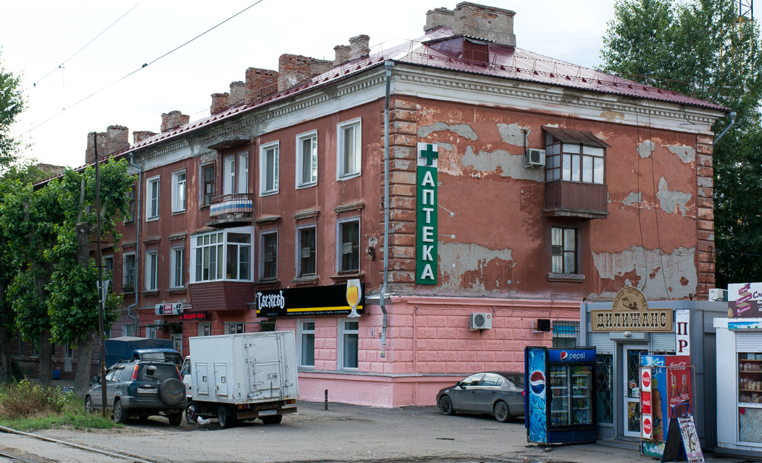 Омск, Улица Серова, 18