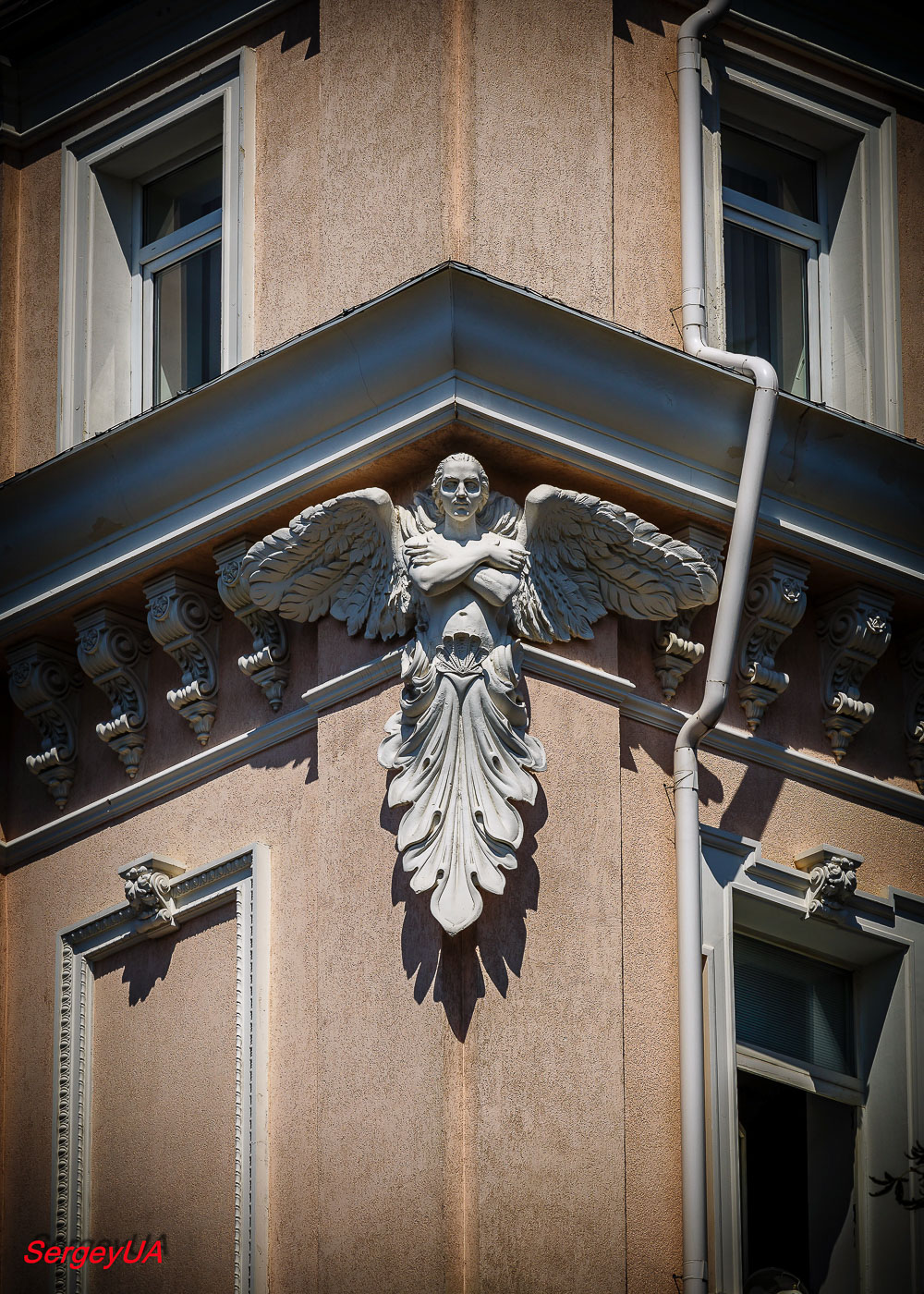 Kyiv, Улица Институтская, 21 / Липская улица, 8