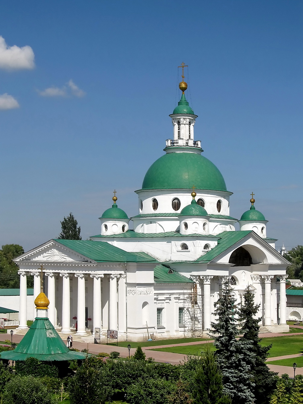 Rostov, Улица Энгельса, 44 Дмитриевская церковь