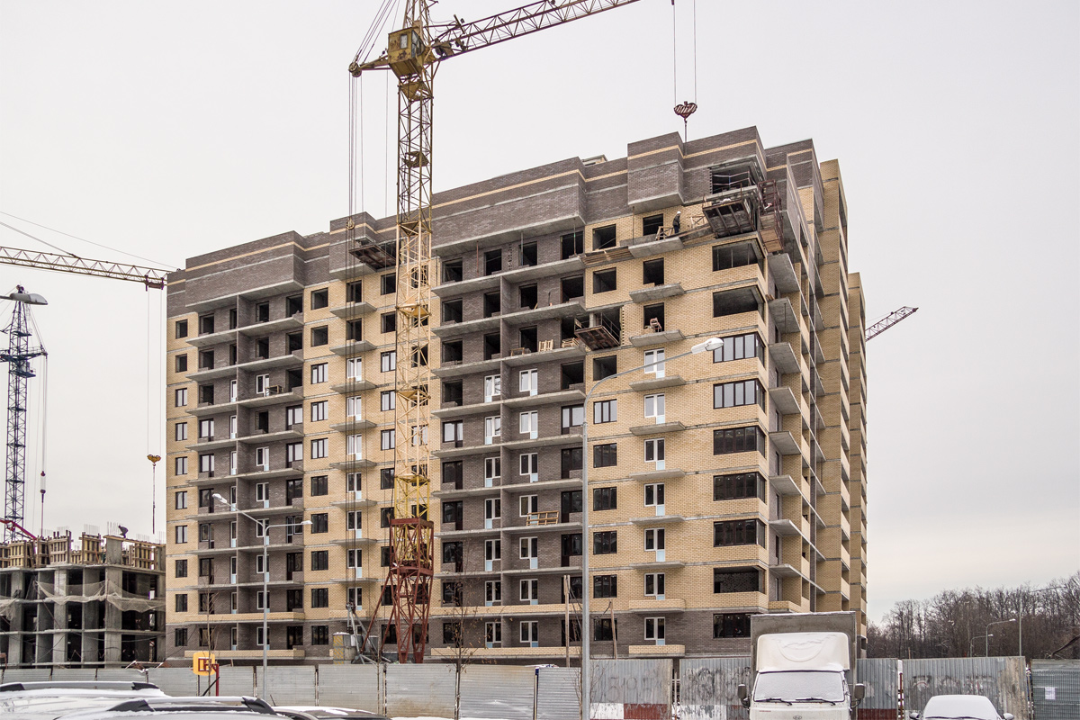 Казань, Улица Рауиса Гареева, 102 корп. 1