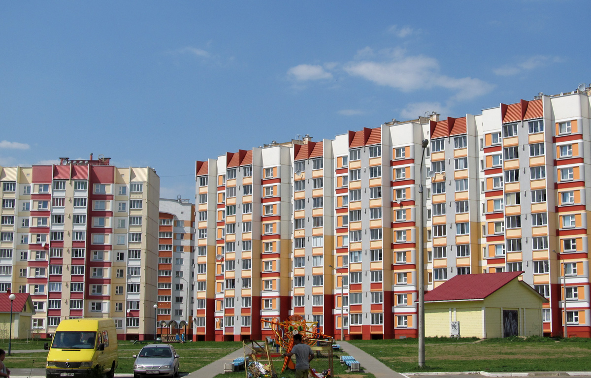 Жлобин, Улица Карибского, 1; Микрорайон Лебедевка-Юг, 39