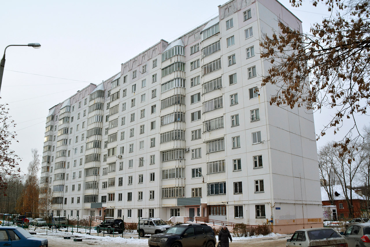 Пермь, Улица Карпинского, 120