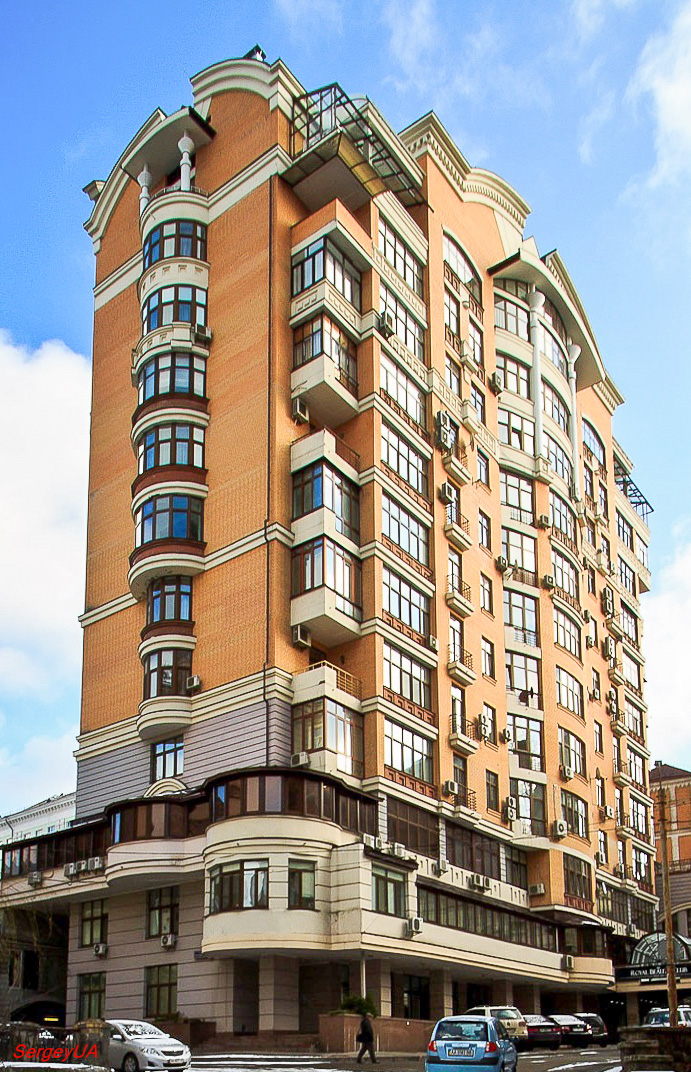 Киев, Лютеранская улица, 10А