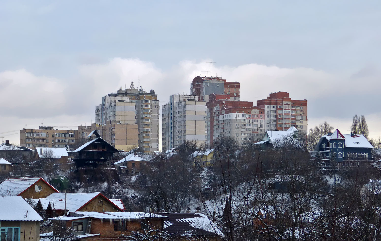 Киев, Улица Петра Заломова, 1А; Улица Петра Заломова, 2; Улица Николая Амосова, 4