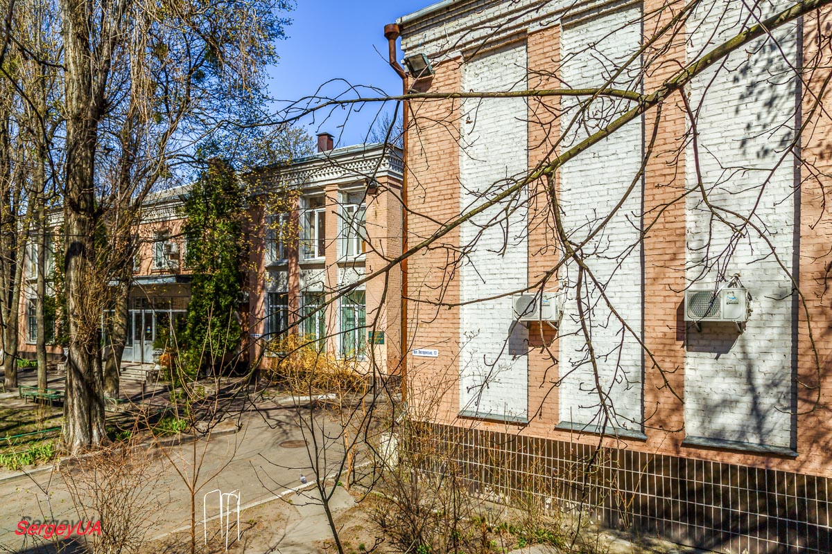 Киев, Лютеранская улица, 13А