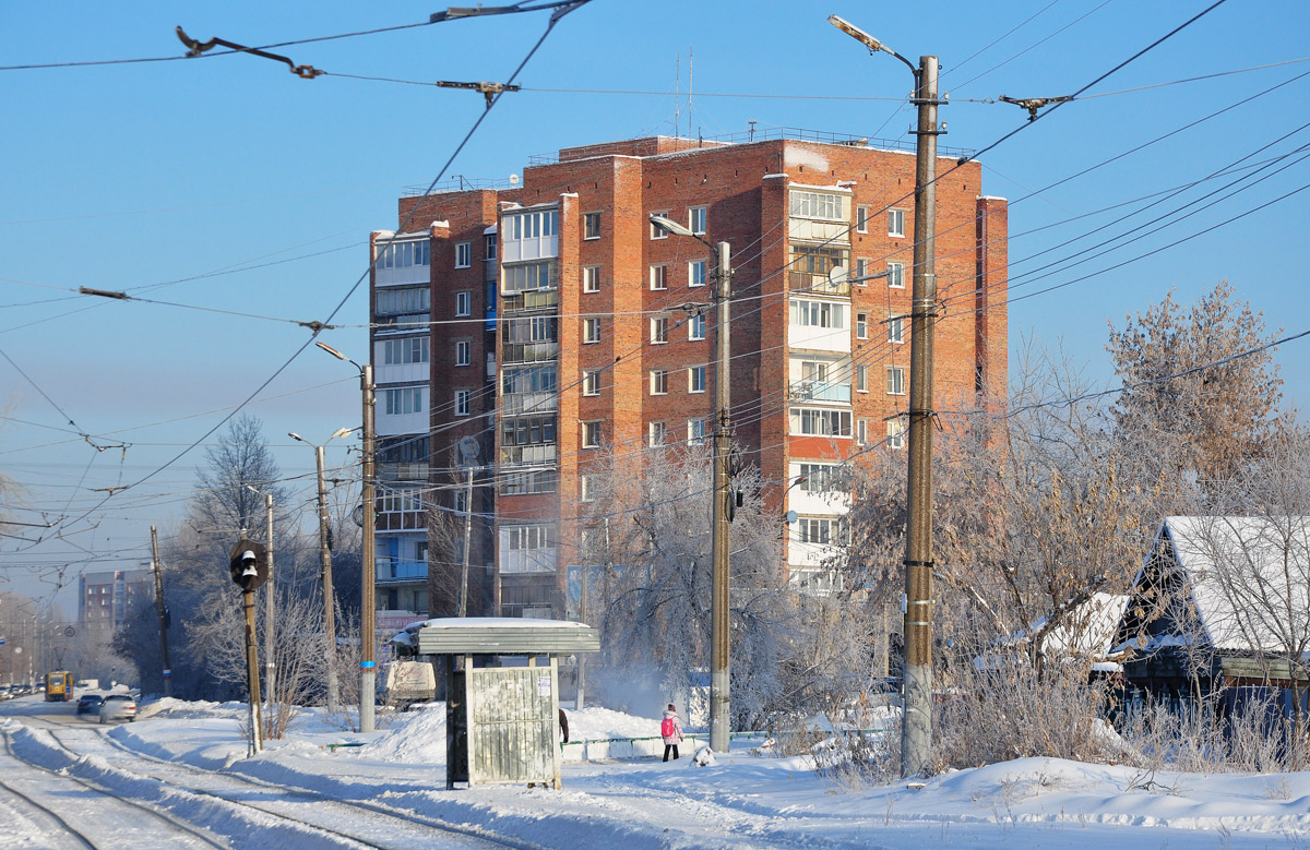 Омск, Улица Челюскинцев, 90