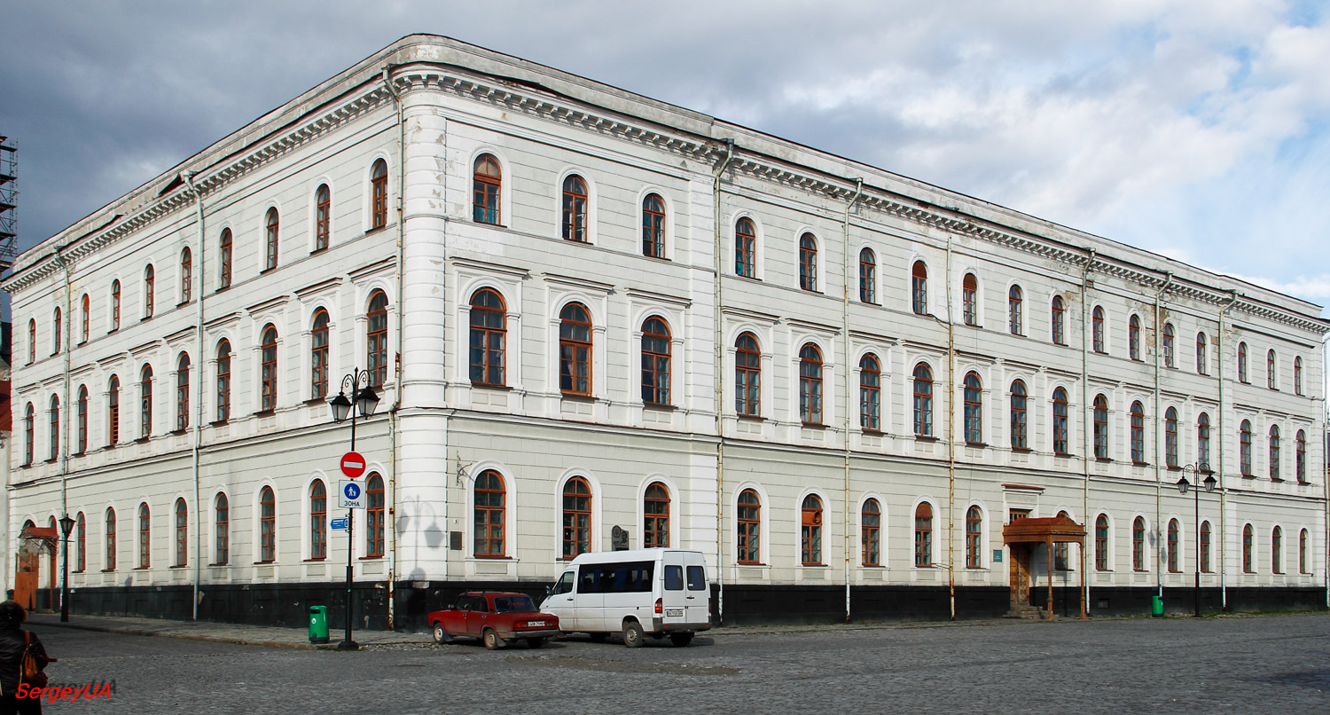 Каменец-Подольский, Площадь Армянский Рынок, 5