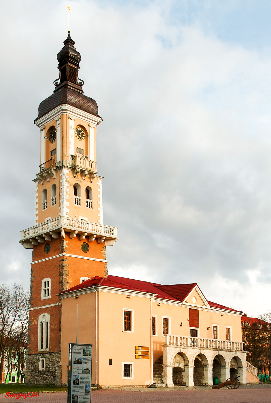 Kamyanets'-Podil's'kyy, Площадь Польский Рынок, 1
