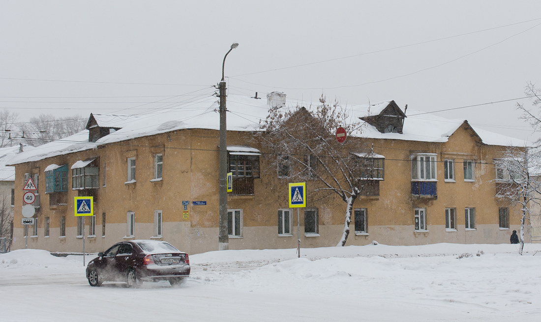Уфа, Кольцевая улица, 121 / Улица Кулибина, 22