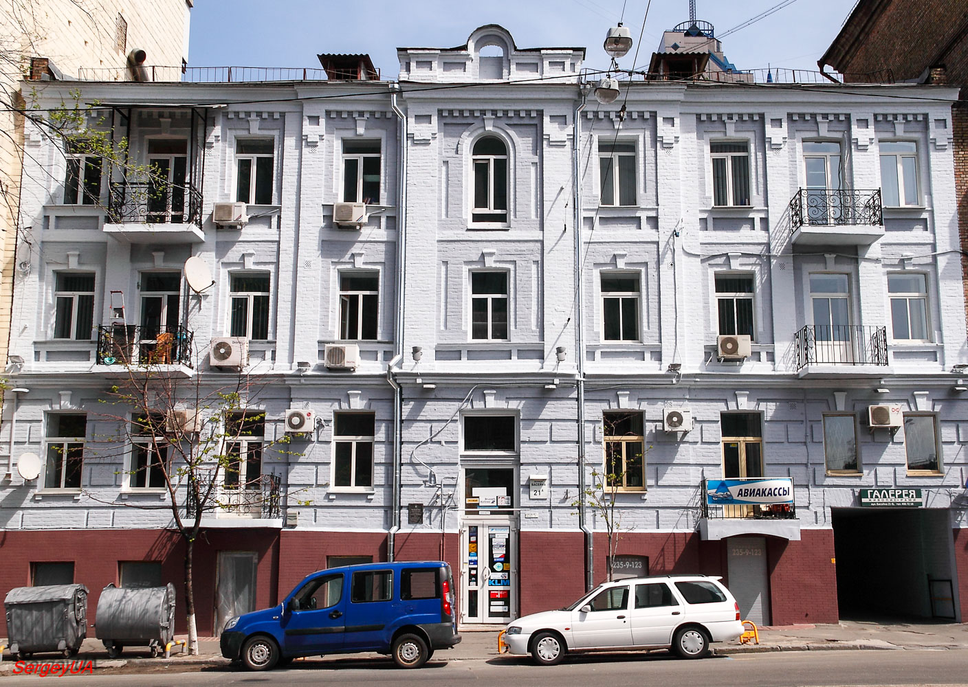 Киев, Бассейная улица, 21А
