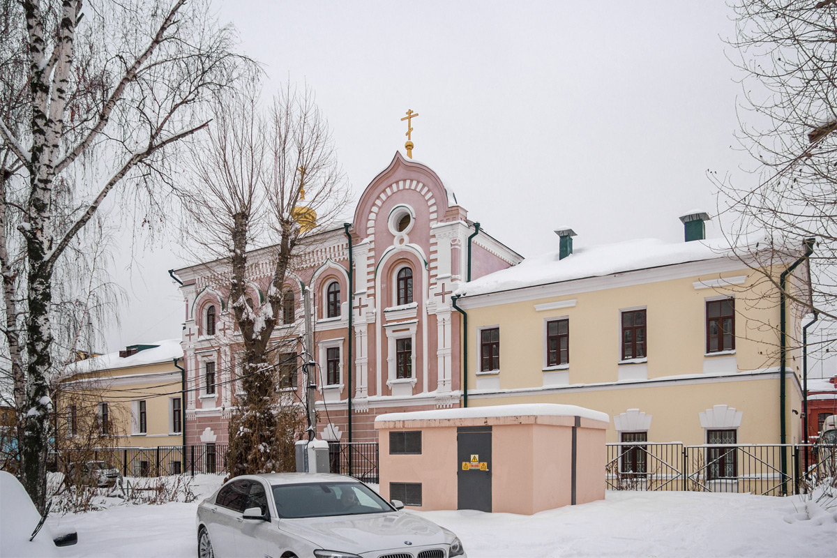 Казань, Улица Миславского, 15 / Улица Карла Маркса, 9