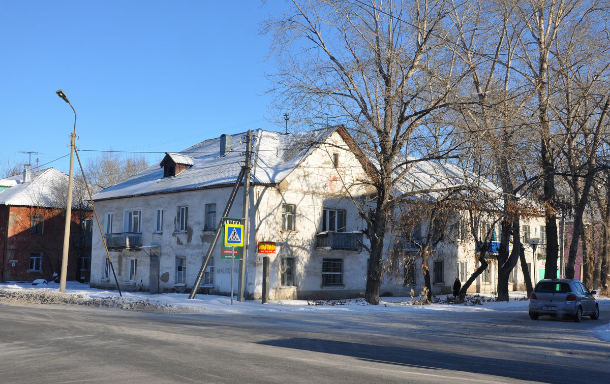 Омск, Краснознамённая улица, 6 Омск, Краснознамённая улица, 6