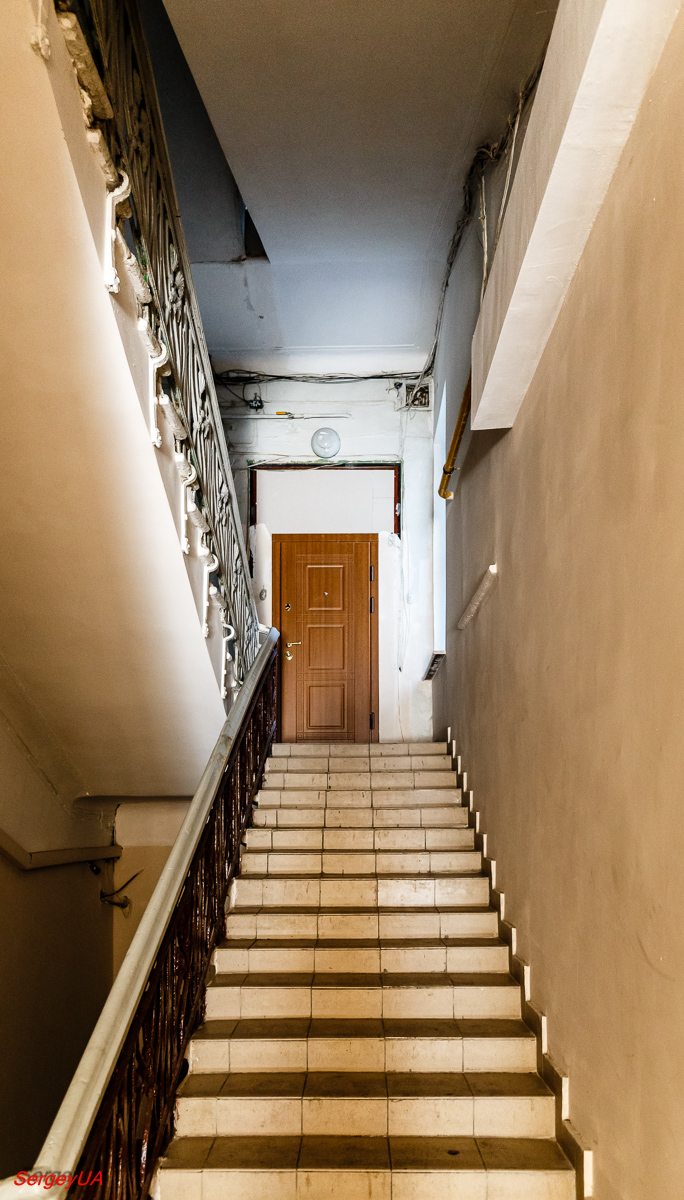 Kyiv, Большая Васильковская улица, 43 / Улица Саксаганского, 16