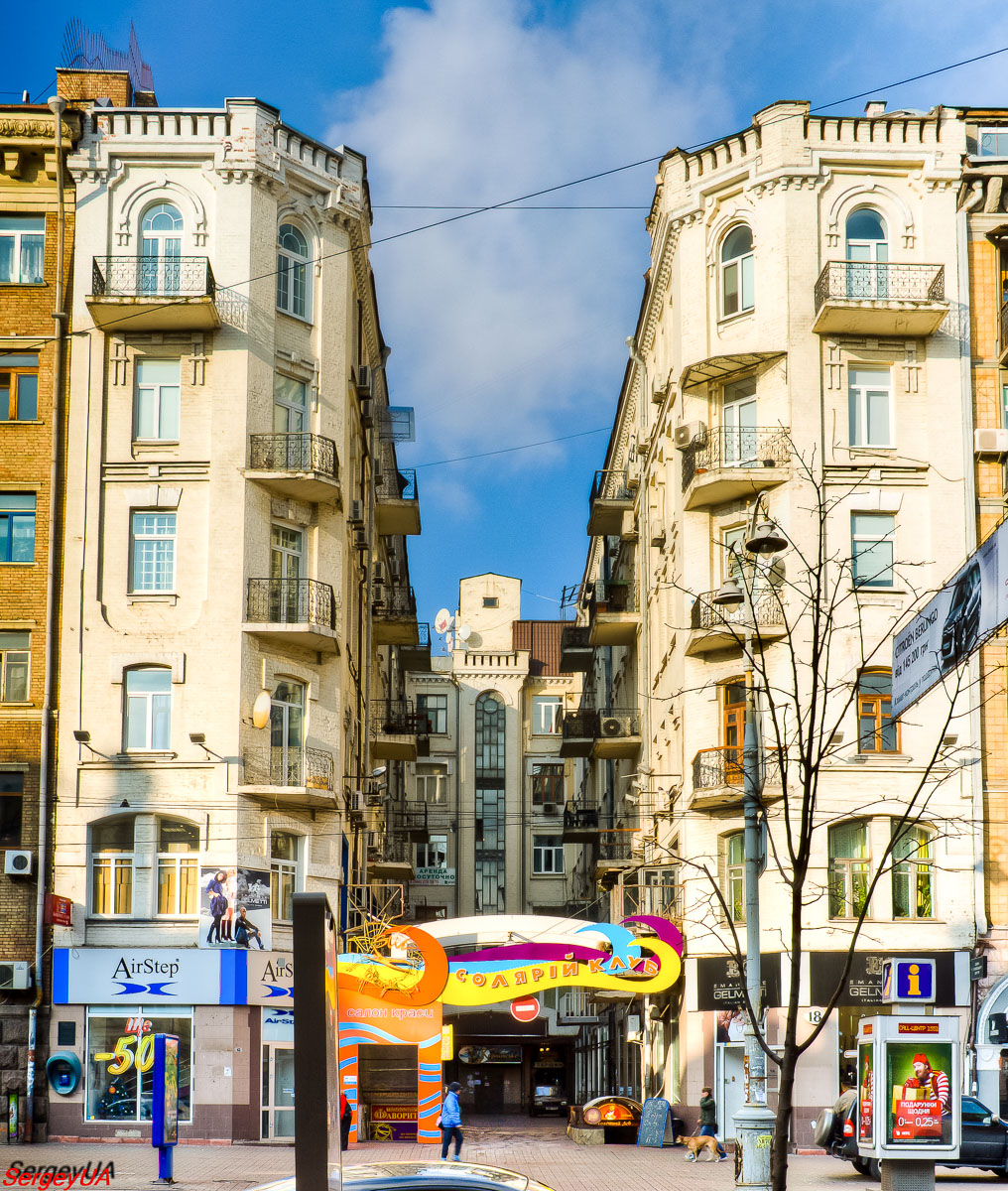 Kyiv, Большая Васильковская улица, 18