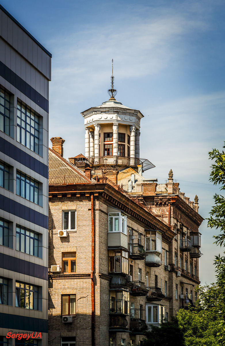 Київ, Большая Васильковская улица, 67 / Деловая улица, 7
