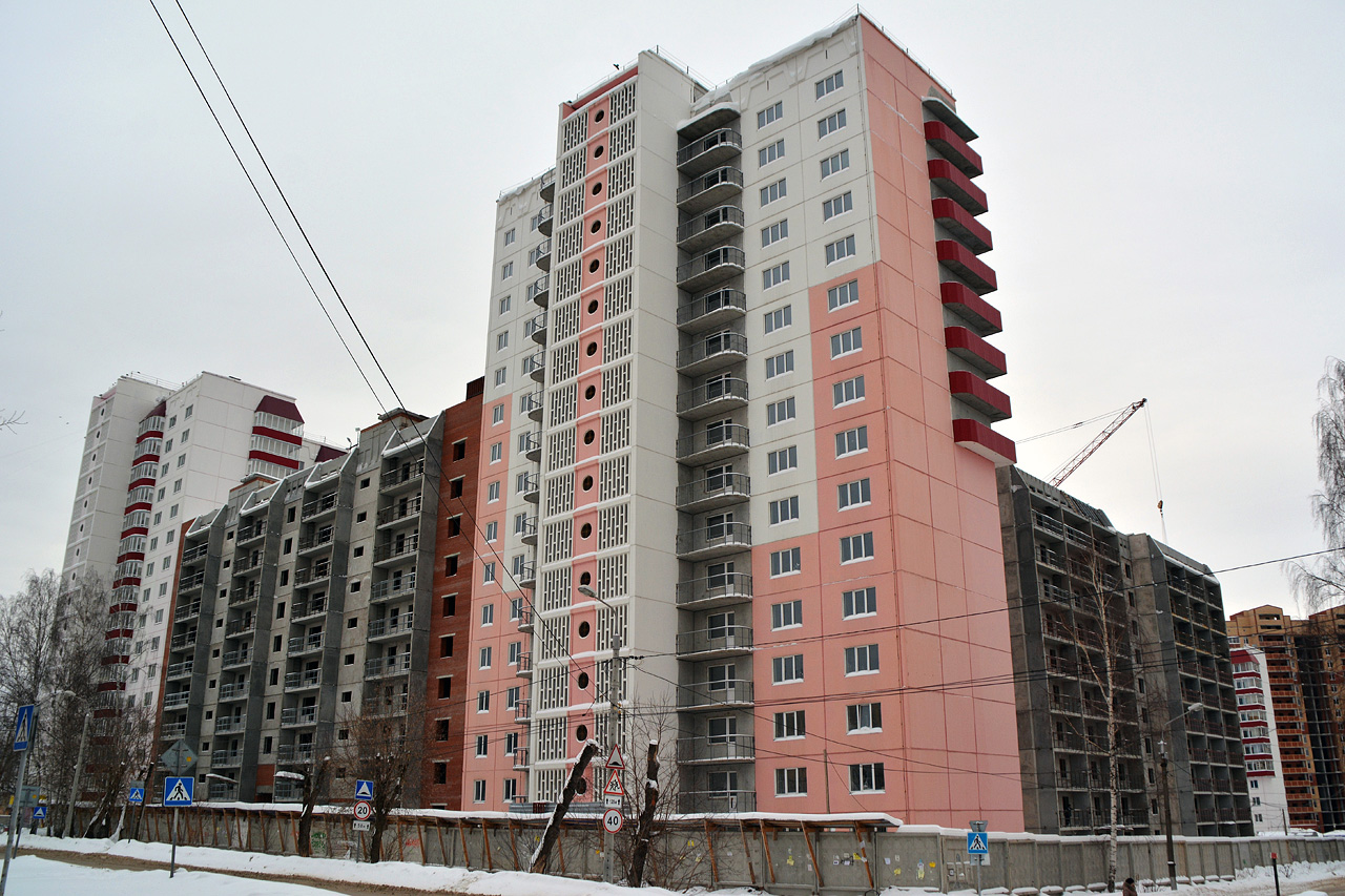 Perm, Улица Адмирала Ушакова, 21